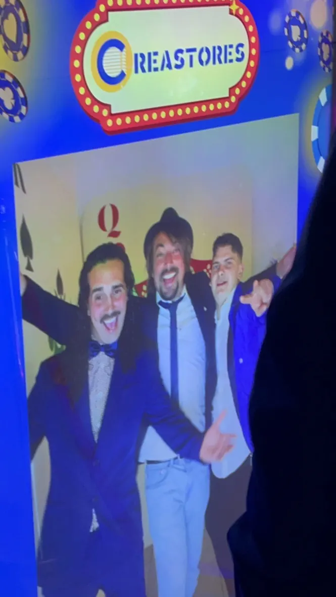 Tirage photobooth de la soirée Creastores au décor casino